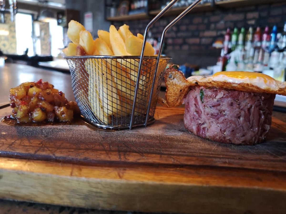Cardiff Arms Bistro & Hotel Treorky Ngoại thất bức ảnh