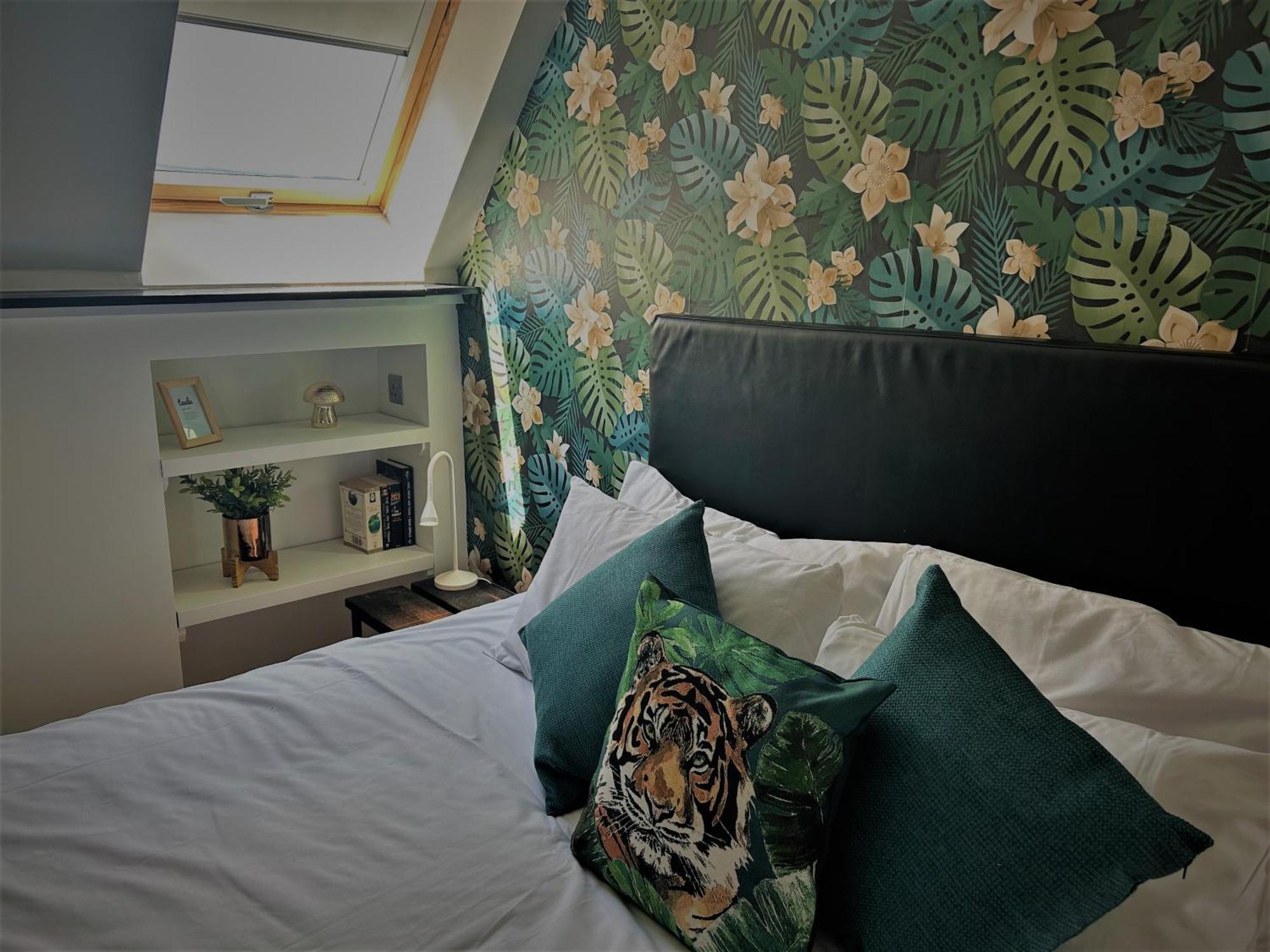 Cardiff Arms Bistro & Hotel Treorky Ngoại thất bức ảnh